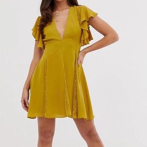 NWT Golden Lace ASOS Mini Dress 🌻